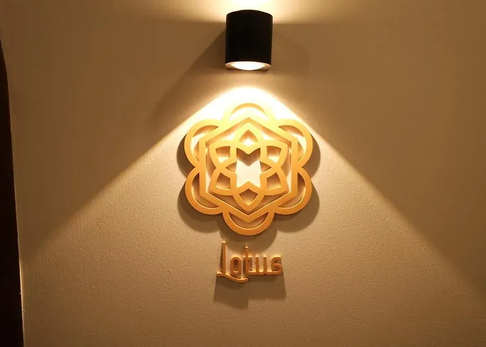 The Shantipan Lotus - Cozy 2br Family 400m From Bts Station